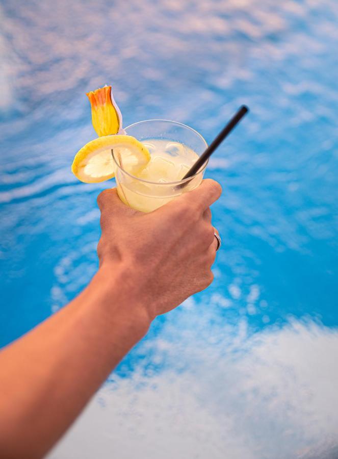 Waves Aqua Resort Kenitra Zewnętrze zdjęcie A lemon drop