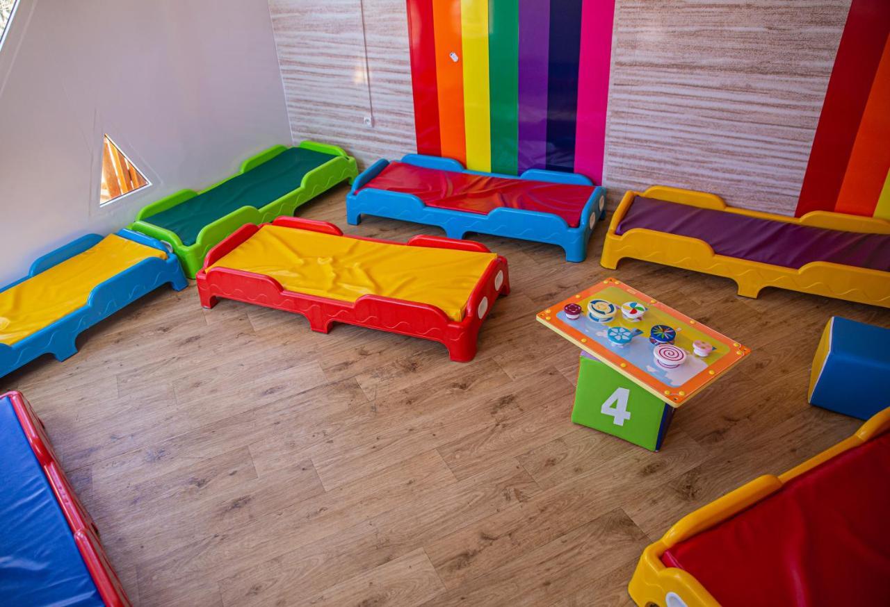Waves Aqua Resort Kenitra Zewnętrze zdjęcie A nursery in the UK